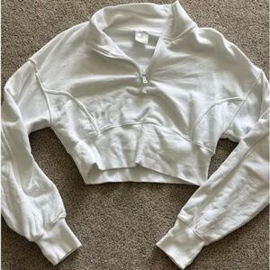 White Cropped Pullover Top